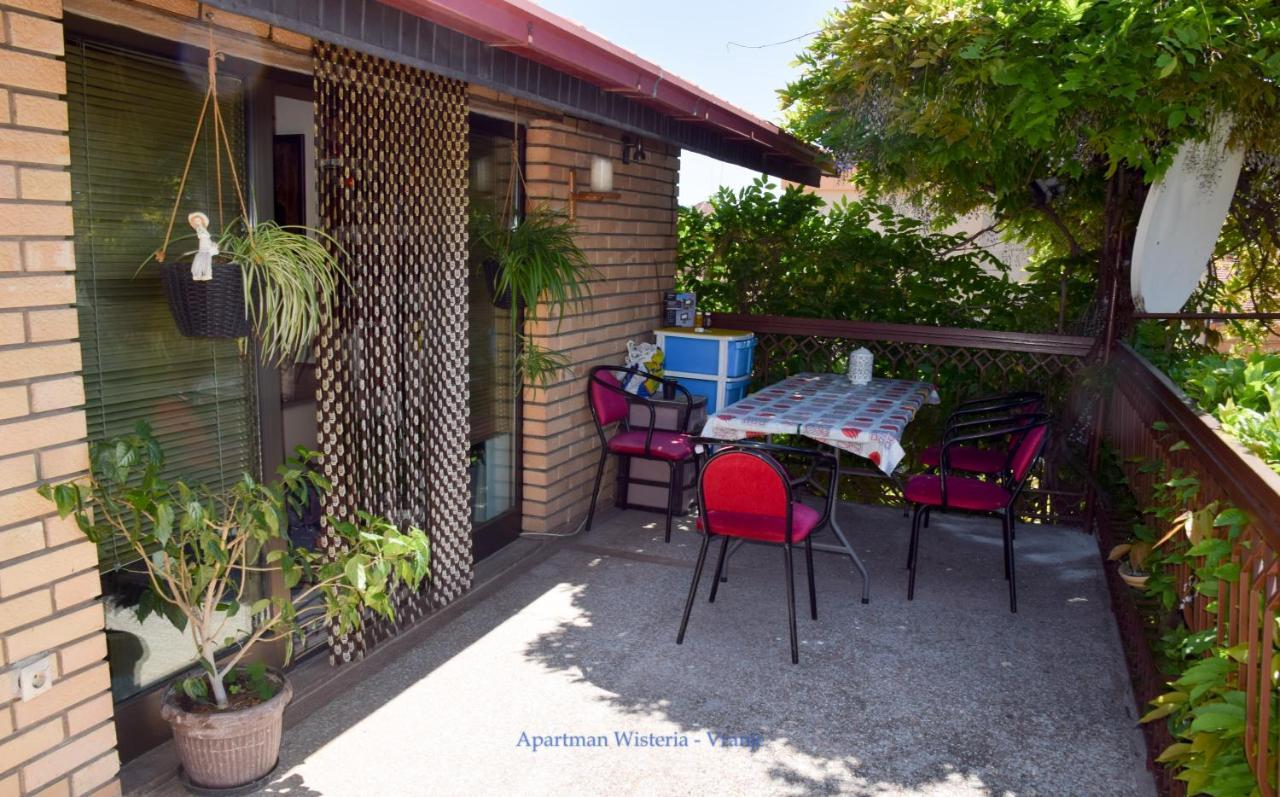 Apartman Wisteria Вране Экстерьер фото